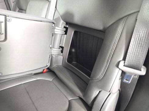 Used 2021 Chevrolet Silverado 1500 RST image 33