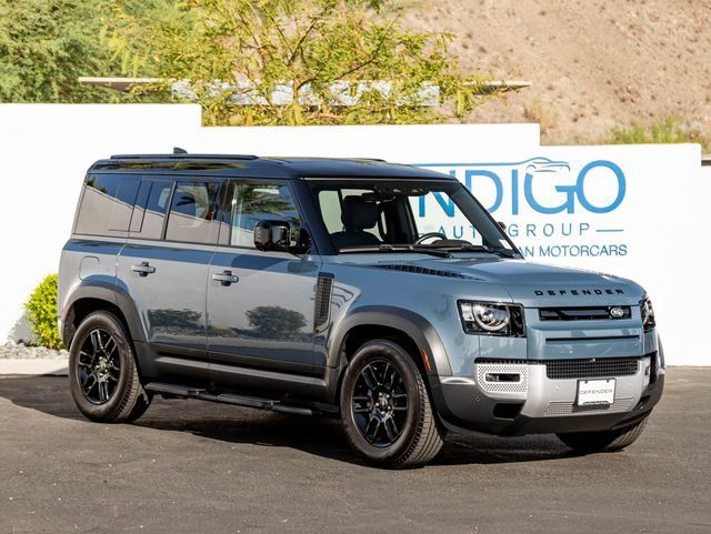 Used 2025 Land Rover Defender 110 S AWD/4WD image 4