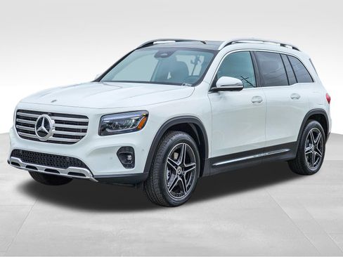 New 2026 Mercedes-Benz GLB 250 4MATIC image 3