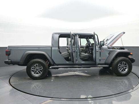 New 2025 Jeep Gladiator Mojave w/ Safety Group image 57