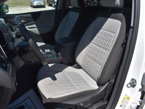 Used 2024 Chevrolet Equinox LT AWD/4WD image 13
