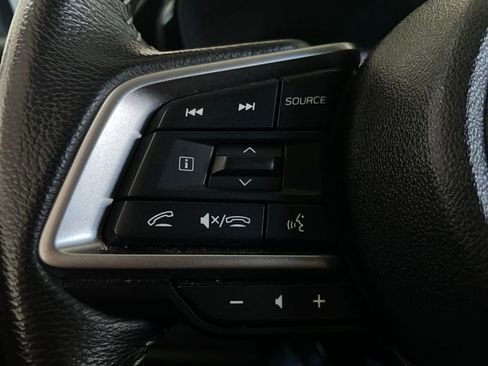 Used 2025 Subaru Outback Premium AWD/4WD image 32