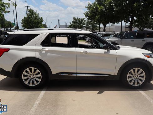 Certified 2021 Ford Explorer Limited w/ Equipment Group 301A RWD image 2