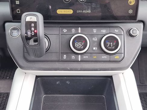 Used 2026 Land Rover Defender 110 S AWD/4WD image 18