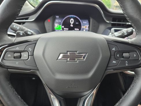 Used 2022 Chevrolet Bolt EUV Premier FWD image 23