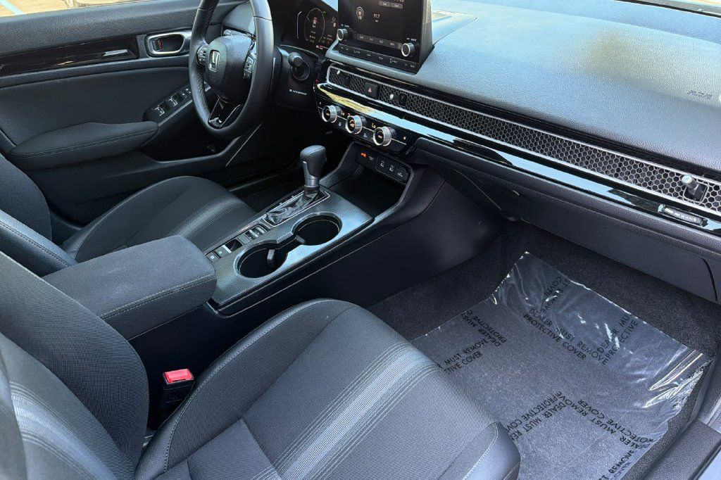 Used 2026 Honda Civic Sport image 13