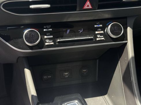 Used 2021 Hyundai Sonata Blue FWD image 22