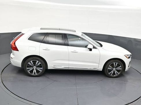 Used 2023 Volvo XC60 T8 Plus image 17
