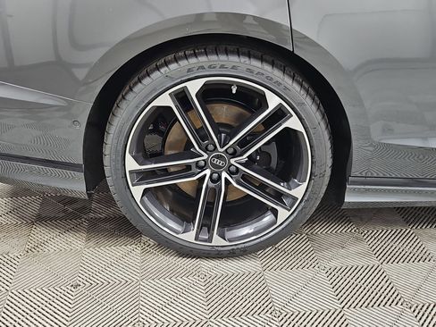 New 2026 Audi A8 L 3.0T image 9