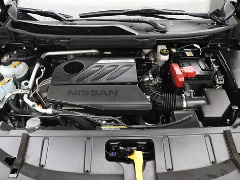 Used 2023 Nissan Rogue SV w/ SV Premium B Package image 26