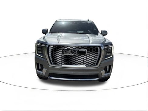 Used 2024 GMC Yukon Denali AWD/4WD image 8