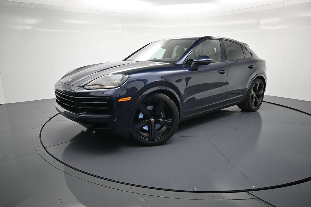 Certified 2025 Porsche Cayenne Coupe AWD/4WD image 1