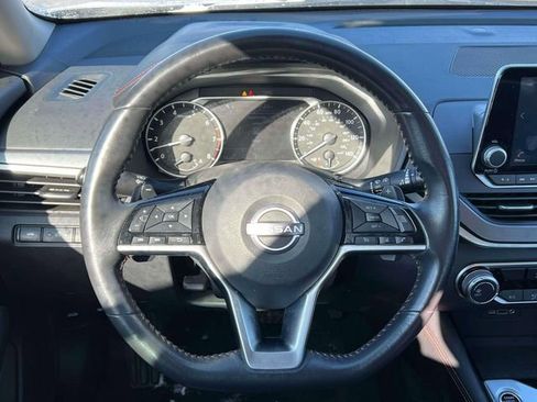 Used 2023 Nissan Altima 2.5 SR image 11