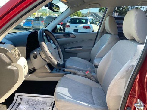 Used 2012 Subaru Forester 2.5X w/ Popular Pkg 3 AWD/4WD image 9