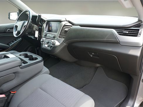 Used 2018 Chevrolet Tahoe LS image 12