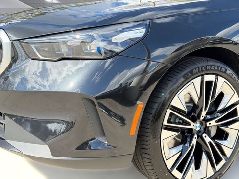 Used 2026 BMW 530i RWD image 10