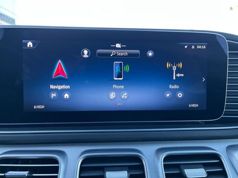 Used 2024 Mercedes-Benz GLS 450 4MATIC image 18