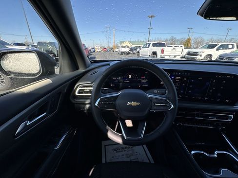New 2026 Chevrolet Traverse LT image 14