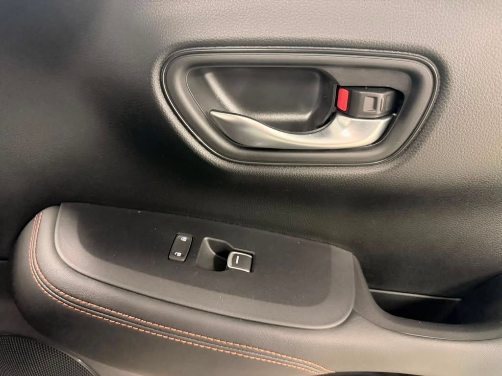Certified 2024 Honda HR-V Sport image 39