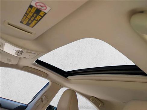 Used 2014 Lexus ES 350 w/ Luxury Package FWD image 15