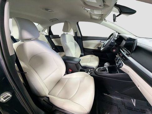 Used 2023 Kia Forte LXS w/ LXS Technology Package FWD image 26