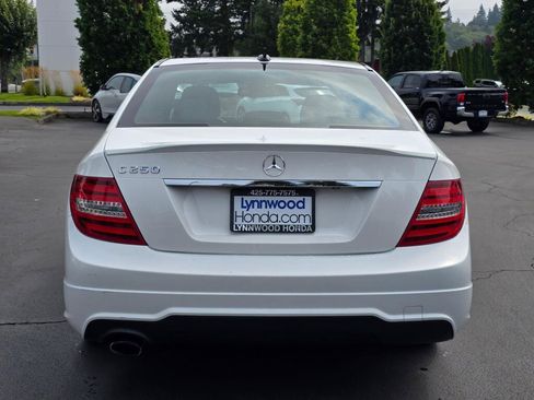 Used 2013 Mercedes-Benz C 250 Sedan image 14