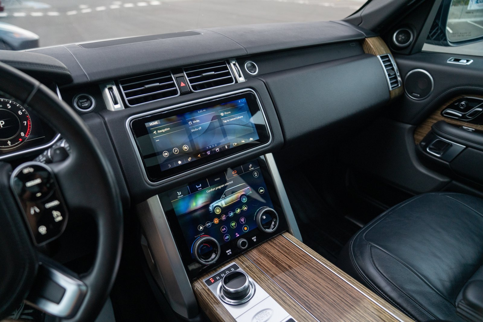Used 2019 Land Rover Range Rover AWD/4WD image 15