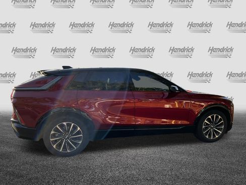 Used 2025 Cadillac Lyriq Sport image 10