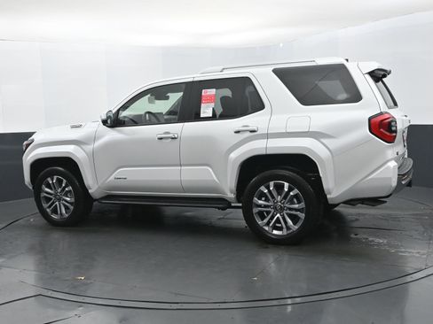 Used 2025 Toyota 4Runner Limited image 3