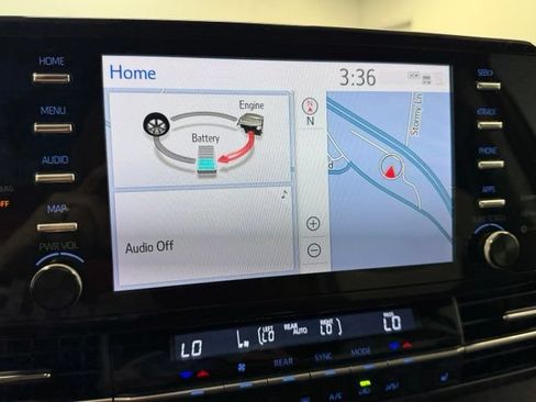 Used 2022 Toyota Sienna XLE FWD image 16