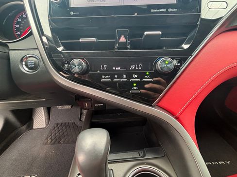 Used 2023 Toyota Camry XSE image 5