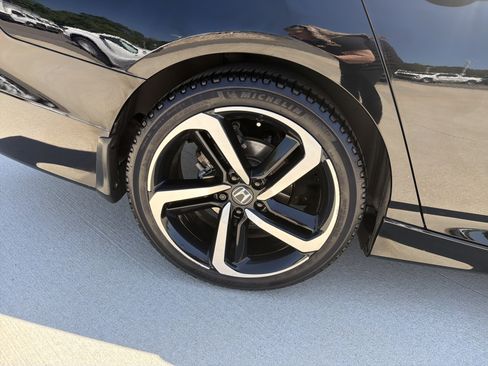 Used 2022 Honda Accord Sport image 13