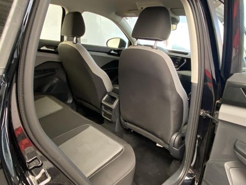 Used 2023 Volkswagen Taos S AWD/4WD image 10