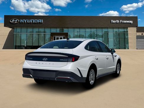 Certified 2026 Hyundai Sonata SE FWD image 7