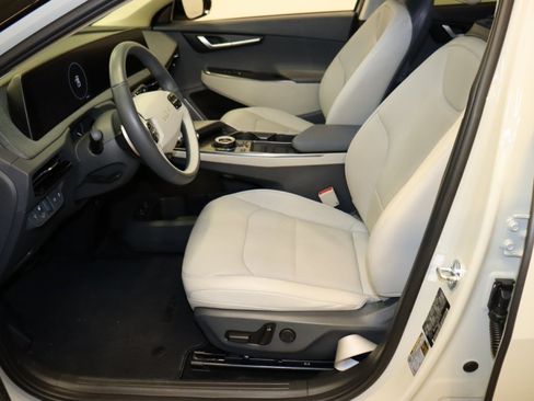 Used 2023 Kia EV6 Wind w/ Wind Technology Package AWD/4WD image 21