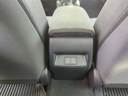 Used 2024 Toyota Corolla LE FWD image 24