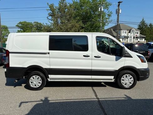 Certified 2025 Ford Transit 250 Low Roof w/ Exterior Upgrade Package RWD image 2