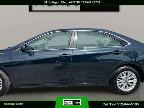 Used 2017 Toyota Camry LE FWD image 13