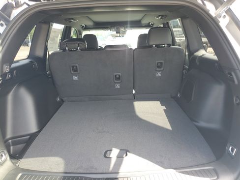 New 2026 Jeep Grand Cherokee Limited RWD image 7
