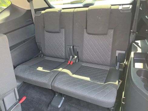 Used 2018 Volkswagen Atlas Launch Edition FWD image 13