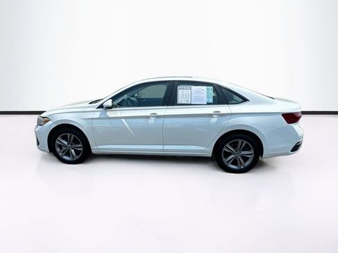 Used 2023 Volkswagen Jetta SE FWD image 6