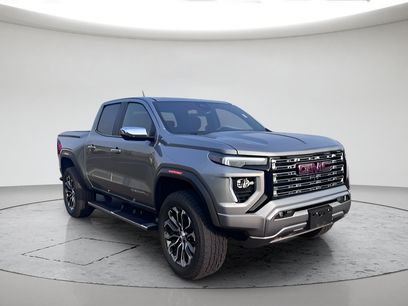Used 2025 GMC Canyon Denali