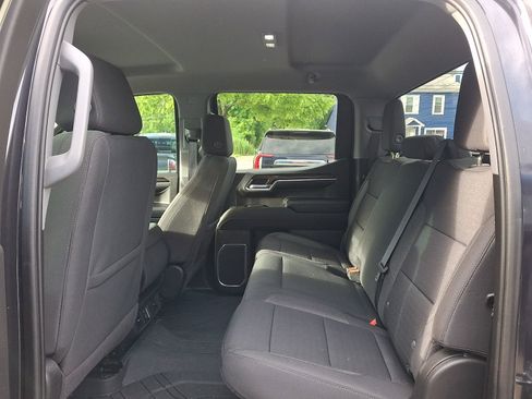 Used 2023 Chevrolet Silverado 1500 LT AWD/4WD image 10