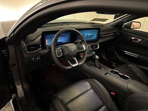 Certified 2026 Ford Mustang GT Premium RWD image 5