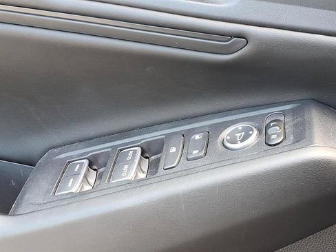 Used 2024 Honda Accord EX image 18