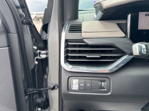 New 2026 GMC Acadia Elevation w/ Elevation Premium Package FWD image 14