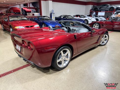 Used 2007 Chevrolet Corvette Convertible w/ Preferred Equipment Group image 48