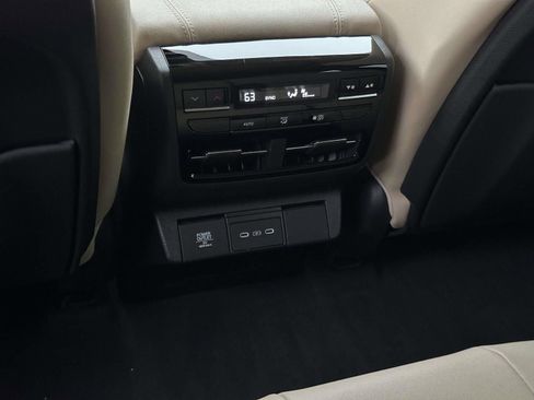 Certified 2025 Acura MDX SH-AWD image 15