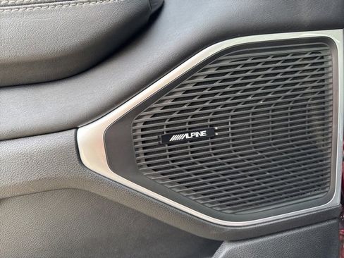 Used 2024 Jeep Wagoneer L Series III w/ Flexible Seating Group image 21