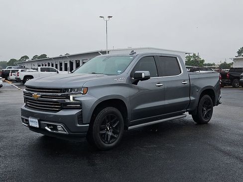 Certified 2021 Chevrolet Silverado 1500 High Country w/ Technology Package AWD/4WD image 2
